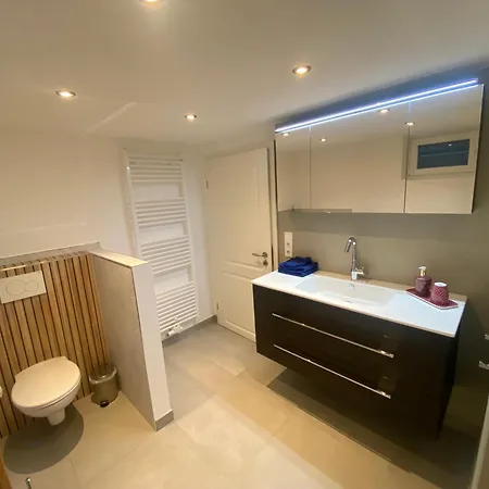 Ueber Dem Dorfe * Rattlar