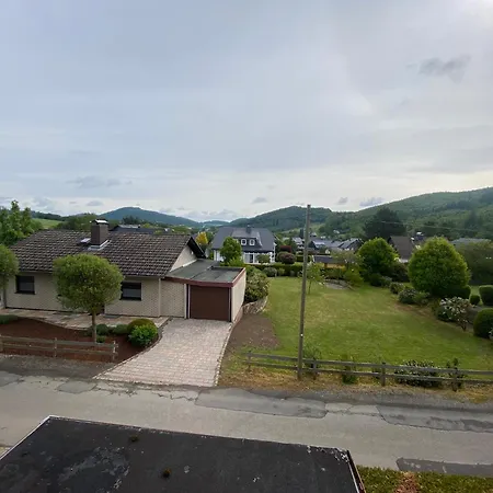 Ueber Dem Dorfe