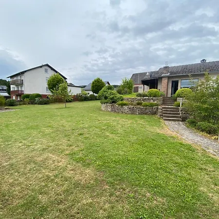 Ueber Dem Dorfe * Rattlar