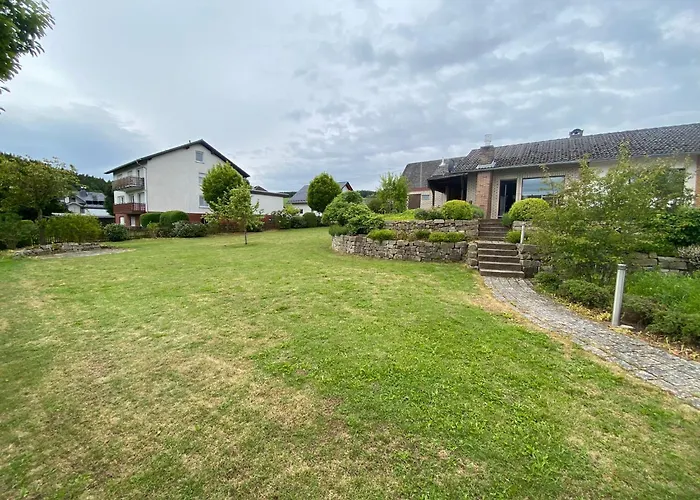 Ueber Dem Dorfe * Rattlar